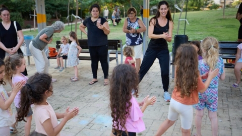 הרקדות לכל המשפחה  פארק 1200 (19).jpg